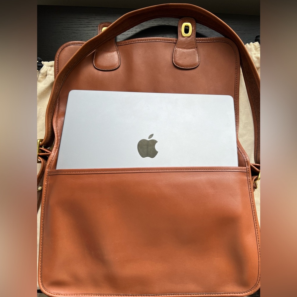 Coach Limited Edition Satchel in Tan. - Picture 3 of 10